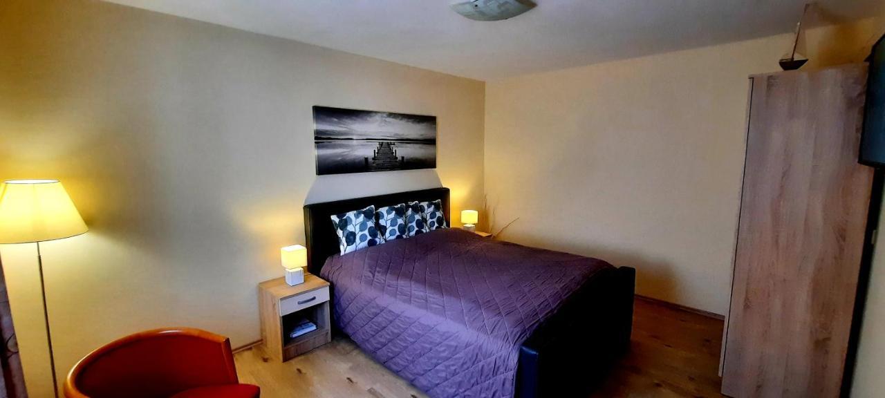 Pool Apartments Карлові Вари Екстер'єр фото