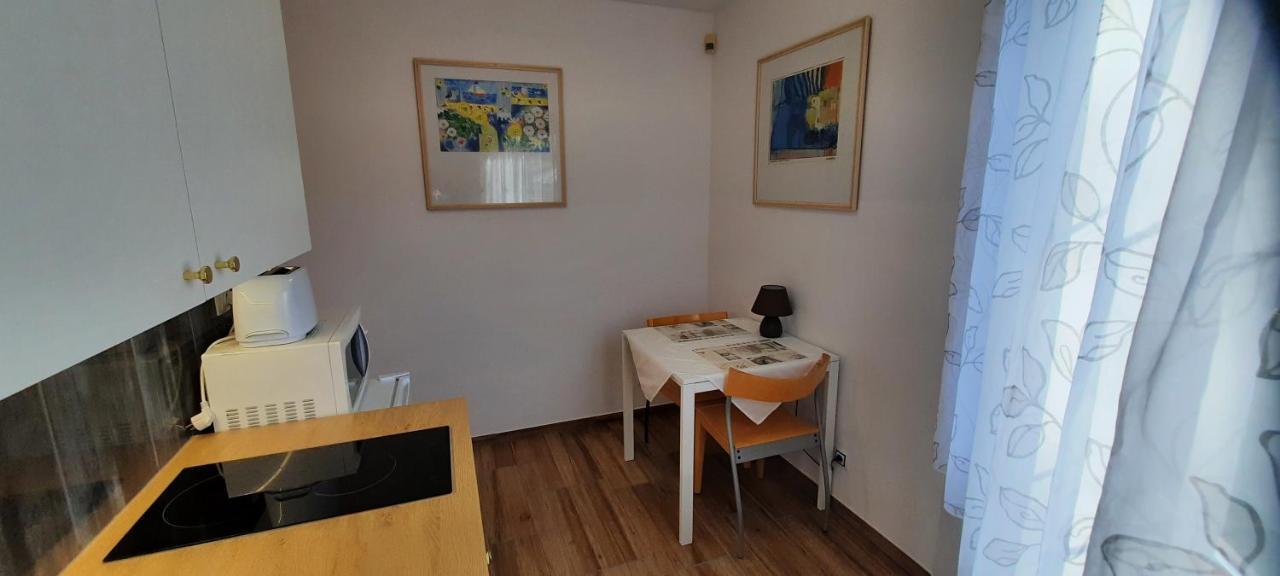 Pool Apartments Карлові Вари Екстер'єр фото