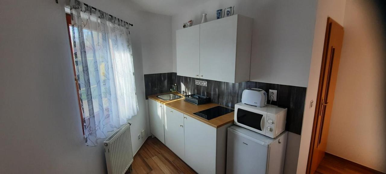 Pool Apartments Карлові Вари Екстер'єр фото