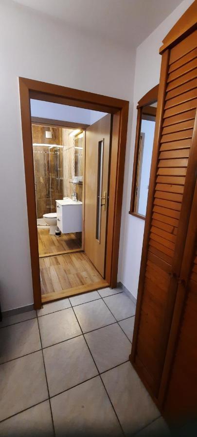 Pool Apartments Карлові Вари Екстер'єр фото
